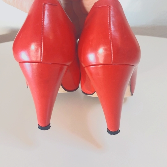 Via Spiga Vintage Red Leather Heels - Picture 9 of 12